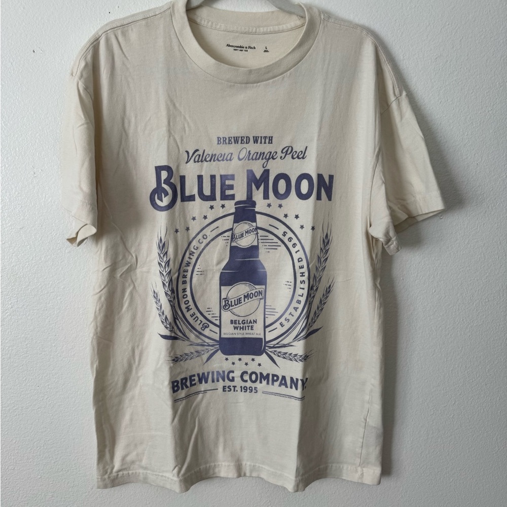 Abercrombie & Fitch Graphic Tee